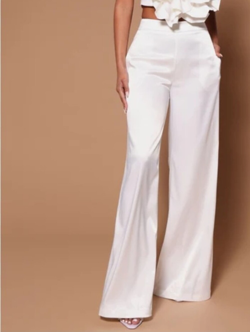 Fashion Nova Cardi.B White High-Waist  straight Leg Pants Size L